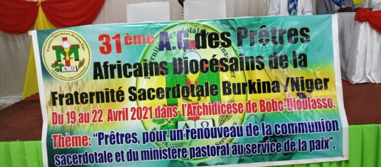 Bobo-Dioulasso : Des Prêtres Africains Diocésains de la fraternité Sacerdotale Burkina-Niger tiennent leur  31ème Assemblée Générale.