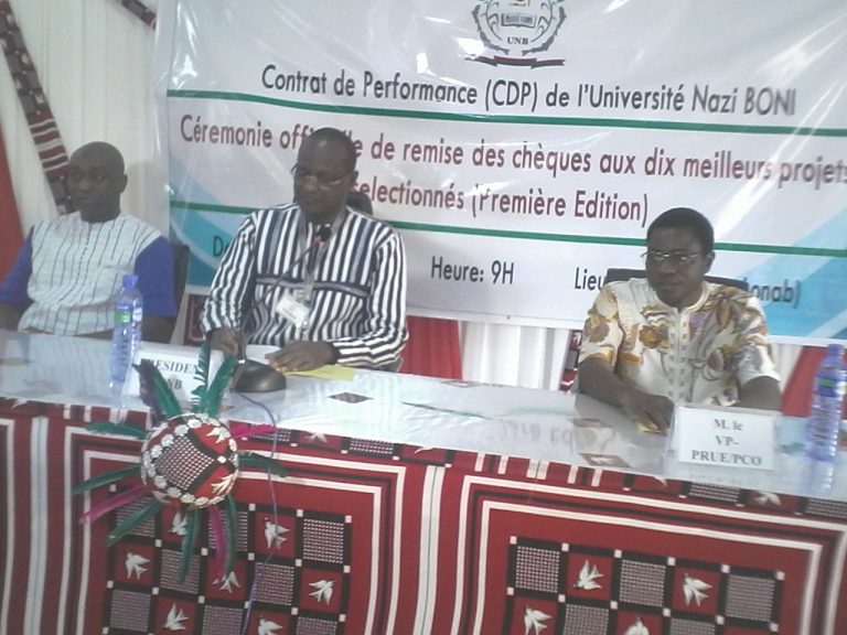 Bobo-Dioulasso :L’UNB a déboursé quinze millions de francs Cfa aux meilleurs projets innovants.