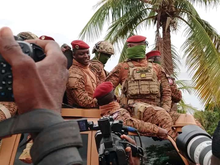 Au Faso : le Président Ibrahim TRAORE  est arrivé de la RUSSIE