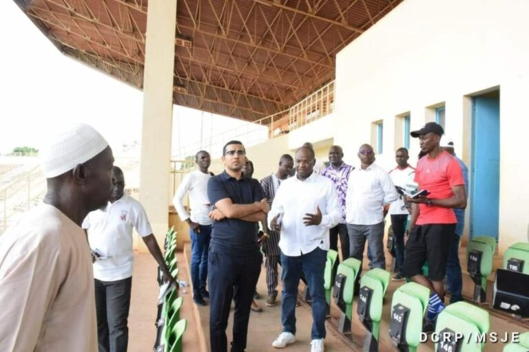 Sport : une équipe technique du CAF visite les stades de compétition sportive   