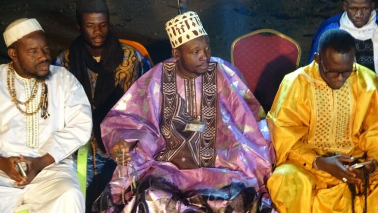 Fête de la naissance spirituelle  du prophète : Cheickh Yacouba DRAME et ses coéquipiers prient pour la paix