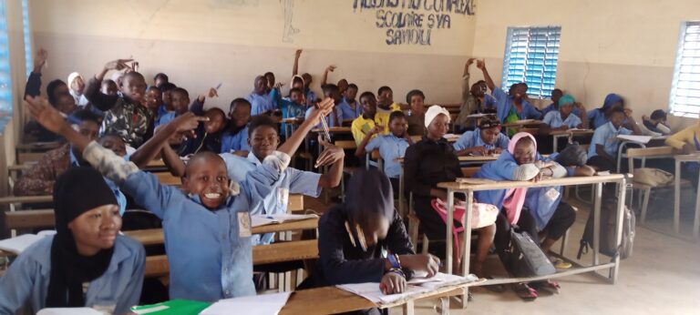 Luttes contre les violences en milieu scolaire,les élèves du Complexe Sya SANOU sensibilisés
