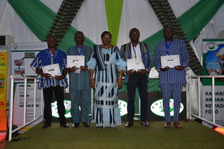 Bobo-Dioulasso : la SOFITEX  récompense 72 agents de terrain