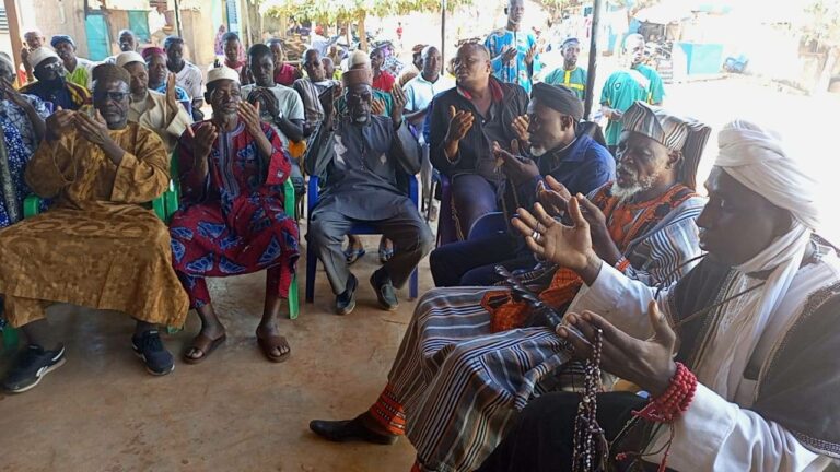 Bobo-Dioulasso: le cheick Habilah Djouroubakélé visite à sa Majesté Lamine SANOU dit GOLOTIGUI